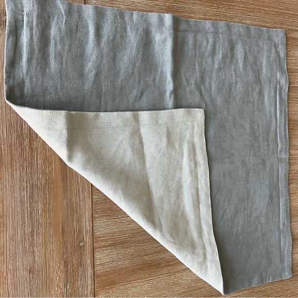 Pottery Barn flax linen 18x18 pillow cover, blue and gray, EUC - Picture 3 of 5